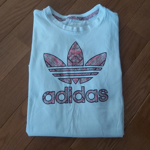 adidas Other - Cute girls adidas top
